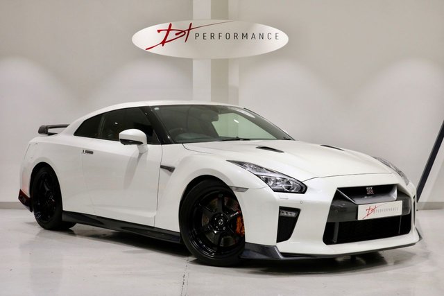 2016 66 Nissan GT-R 3.8 ENGINEERED BY NISMO TRACK EDITION 2d 562 BHP
