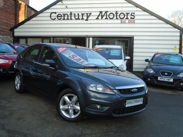2010 10 Ford Focus 1.6 ZETEC 5d - ALLOYS + A/C