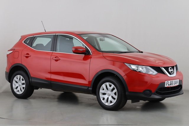 View our NISSAN QASHQAI