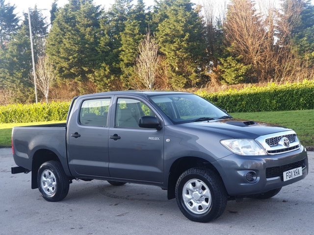 2011 11 Toyota HI-Lux 2.5 HL2 4X4 D-4D DCB 142 BHP