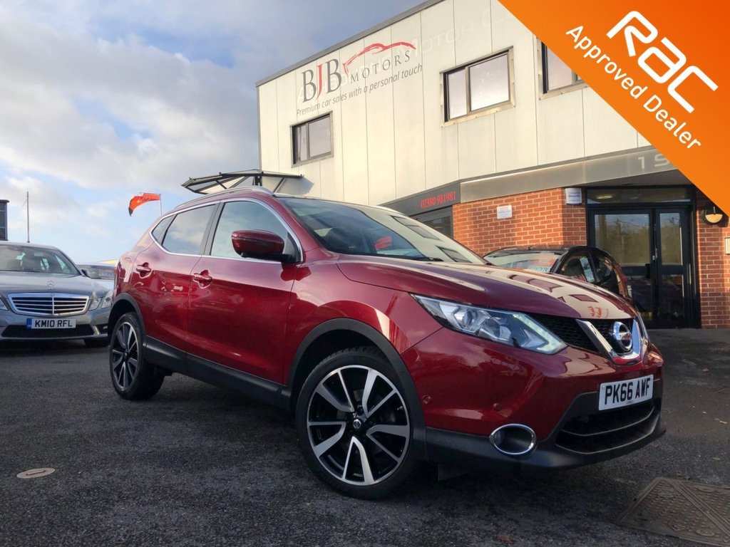 View our NISSAN QASHQAI