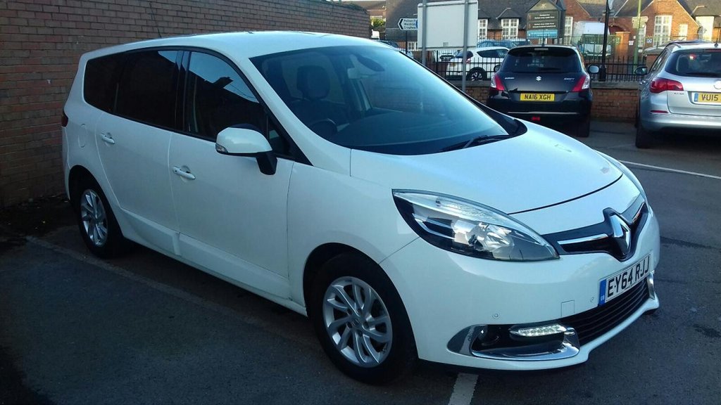 View our RENAULT GRAND SCENIC