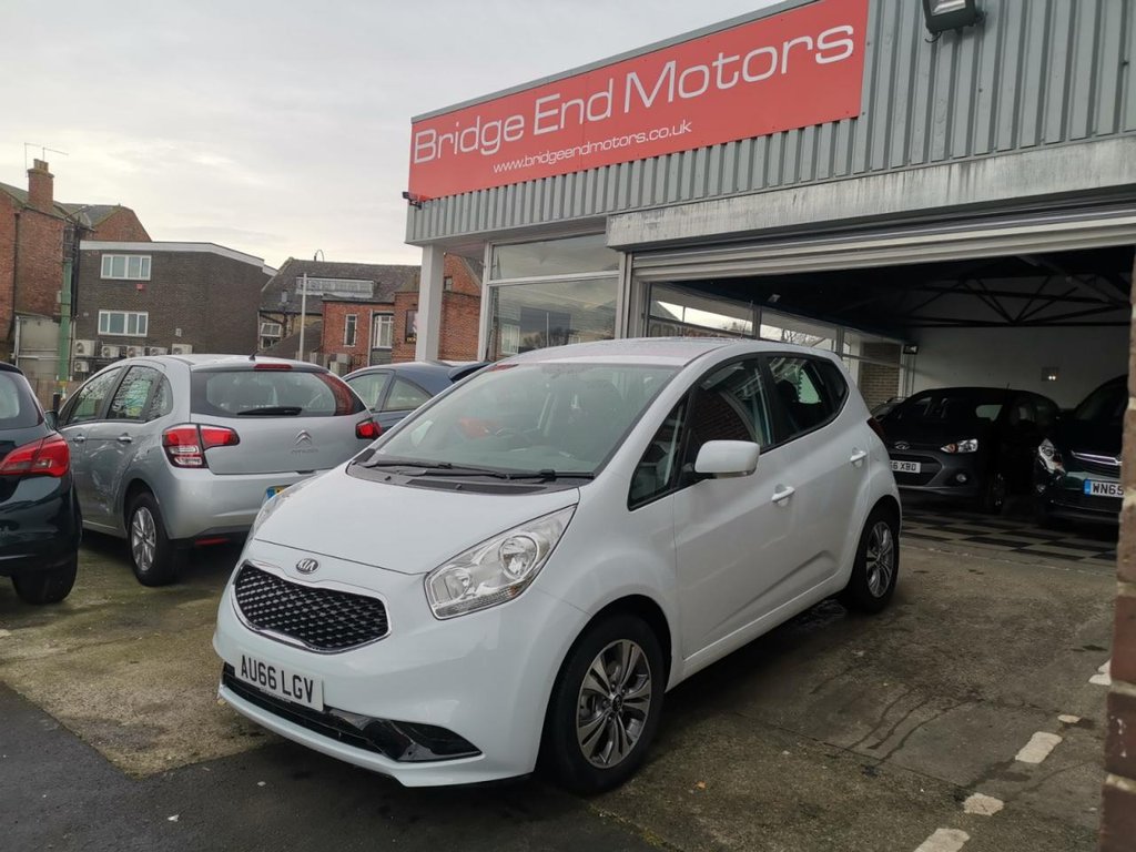 View our KIA VENGA