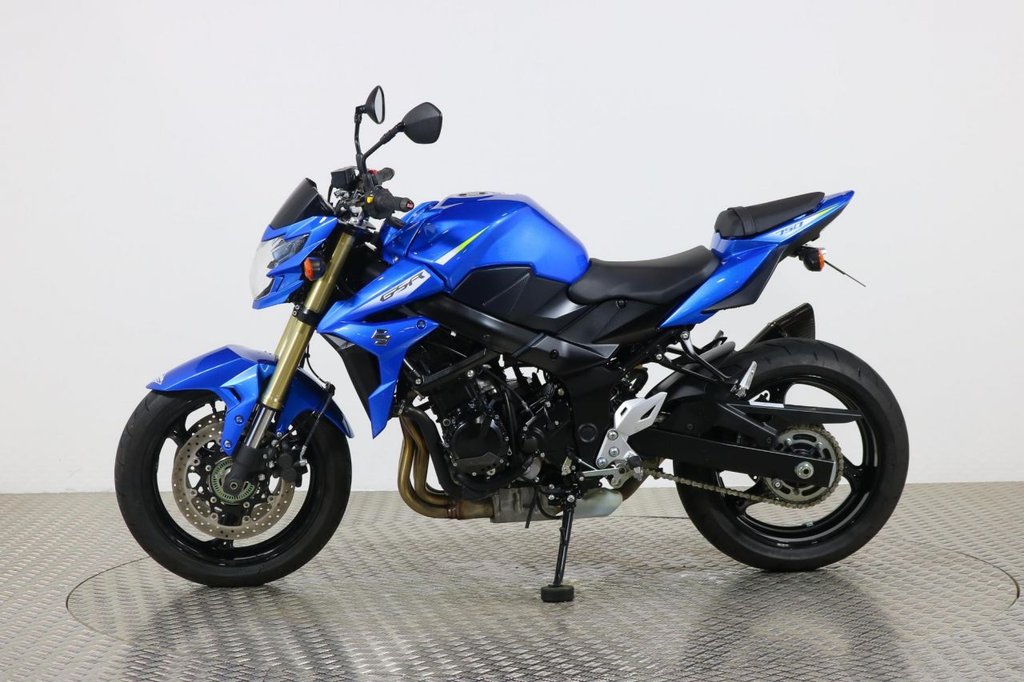 Suzuki gsr750 2016