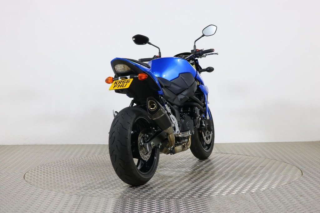 Suzuki gsr750 2016