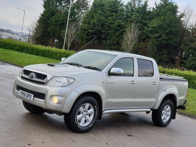 2011 61 Toyota HI-Lux 3.0 INVINCIBLE 4X4 D-4D DCB 169 BHP