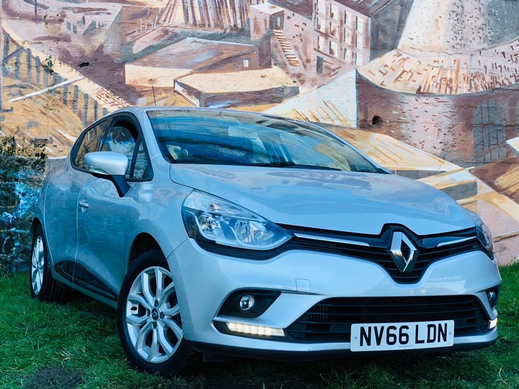 Front Grille Outer Section High Quality New Renault Clio 2016