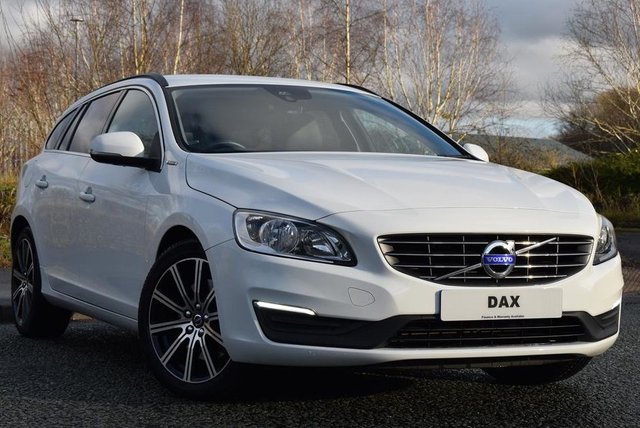 2016 66 Volvo V60 2.4 D5 TWIN ENGINE SE NAV 5d 231 BHP