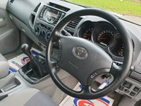 USED 2010 60 TOYOTA HI-LUX 2.5 HL3 4X4 D-4D DCB 142 BHP PRICE 7460 + VAT 1492 TOTAL = 8952