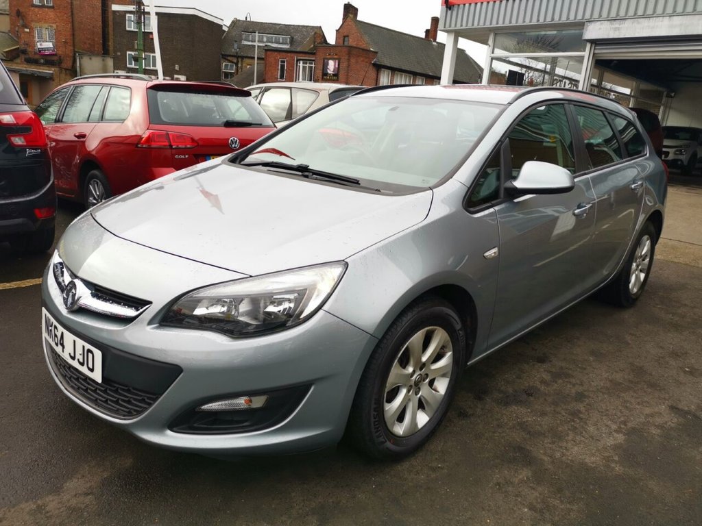 View our VAUXHALL ASTRA TOURER