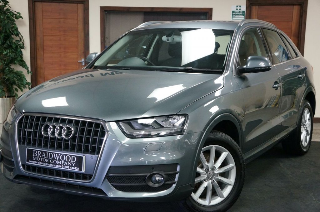 View our AUDI Q3