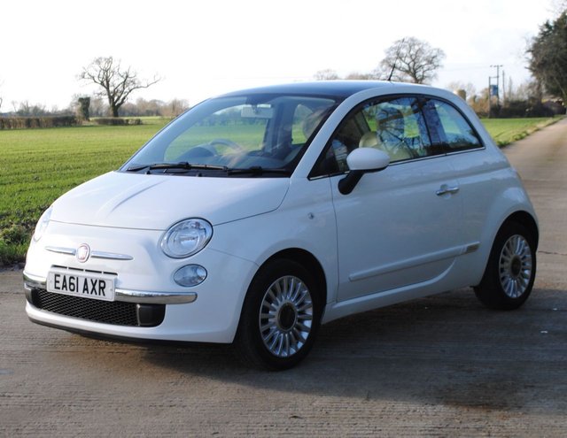 2011 61 Fiat 500 1.2 LOUNGE 3d 69 BHP
