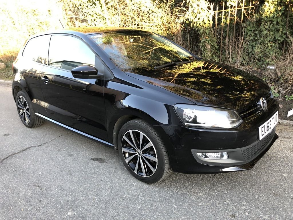 View our VOLKSWAGEN POLO