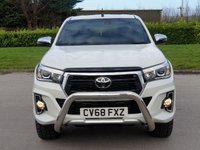 USED 2018 68 TOYOTA HI-LUX 2.4 INVINCIBLE X 4WD D-4D DCB 4d 147 BHP STILL UNDER DEALER WARRANTY !!