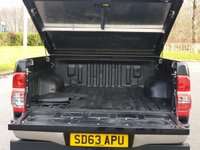 USED 2013 63 TOYOTA HI-LUX 3.0 INVINCIBLE 4X4 D-4D DCB 169 BHP SATNAV+LEATHER ** NO VAT ** NO VAT