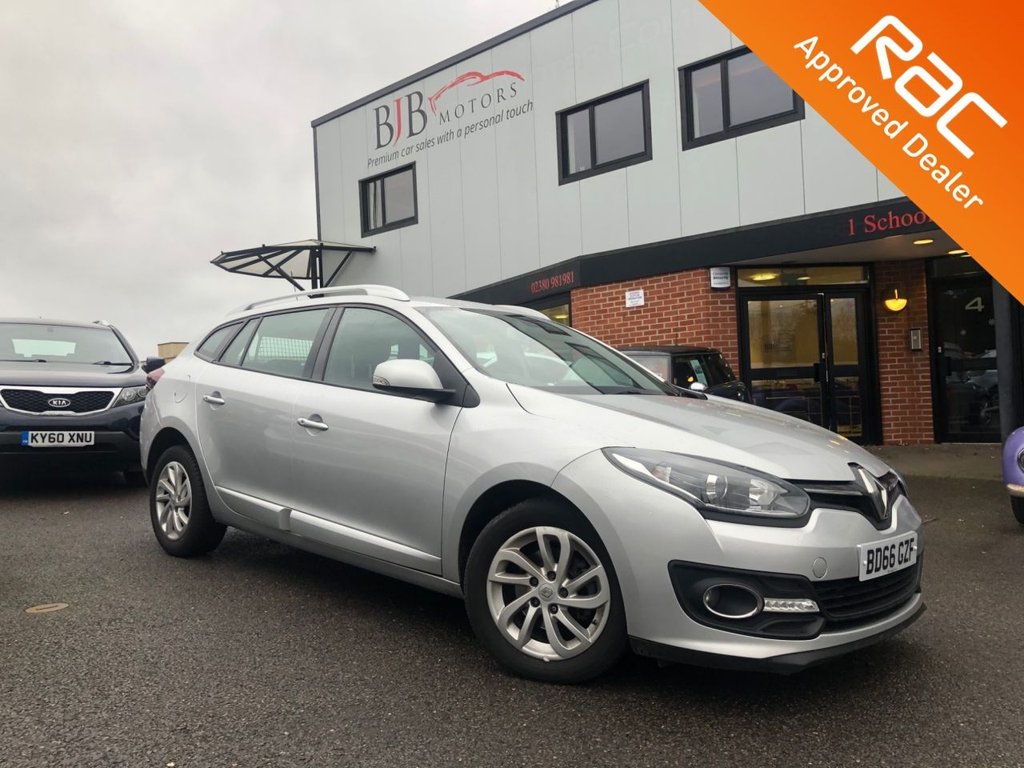 View our RENAULT MEGANE