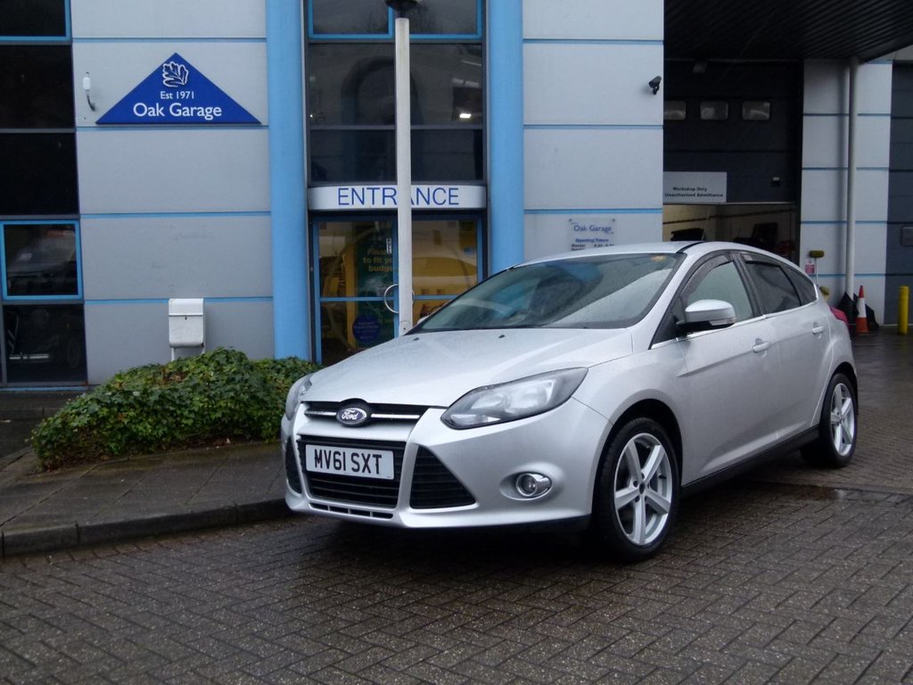 View our FORD FOCUS