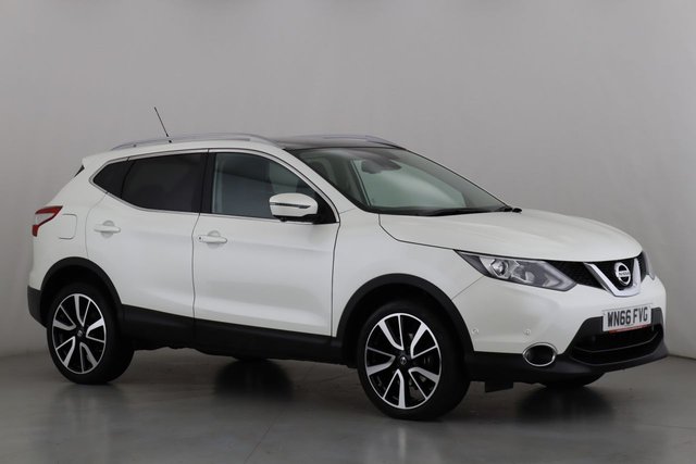 View our NISSAN QASHQAI