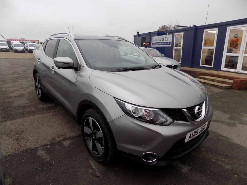 View our NISSAN QASHQAI