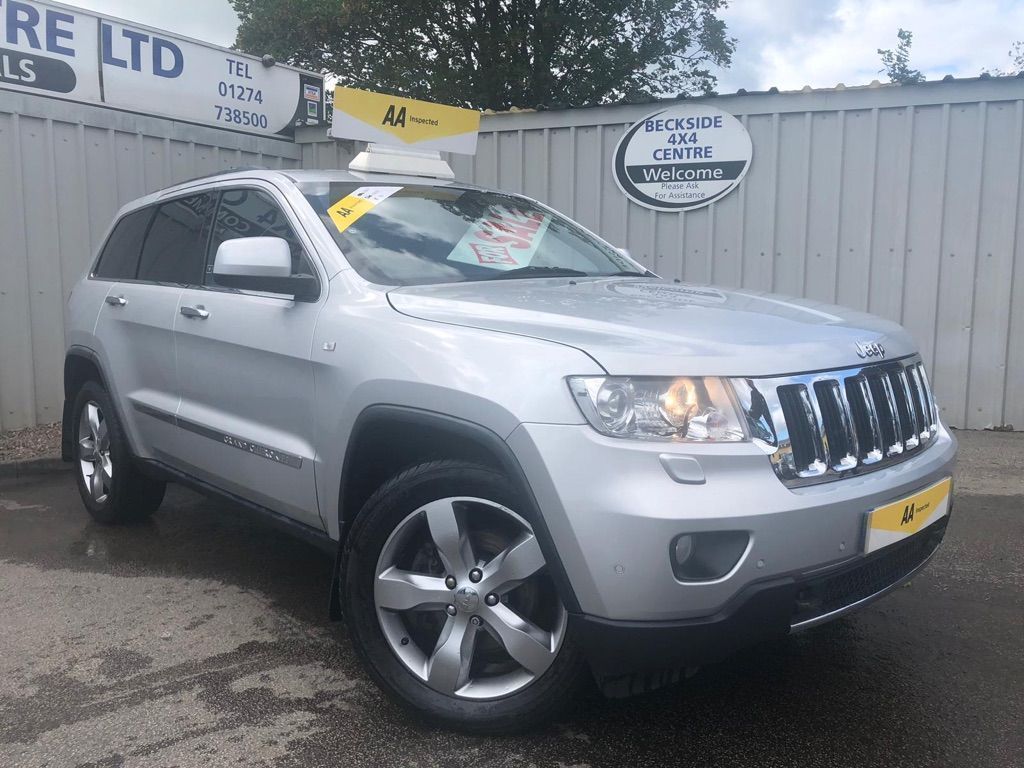 View our JEEP GRAND CHEROKEE