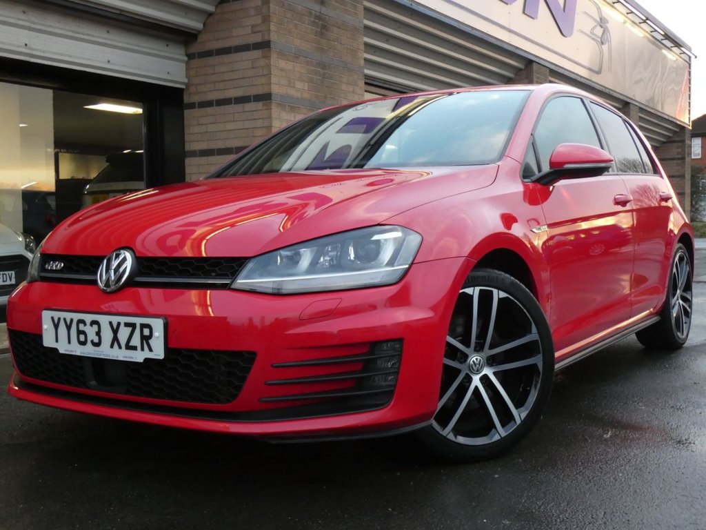 View our VOLKSWAGEN GOLF