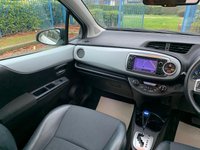 USED 2014 14 TOYOTA YARIS 1.5 HYBRID TREND 5d 61 BHP ULEZ COMPLIANT