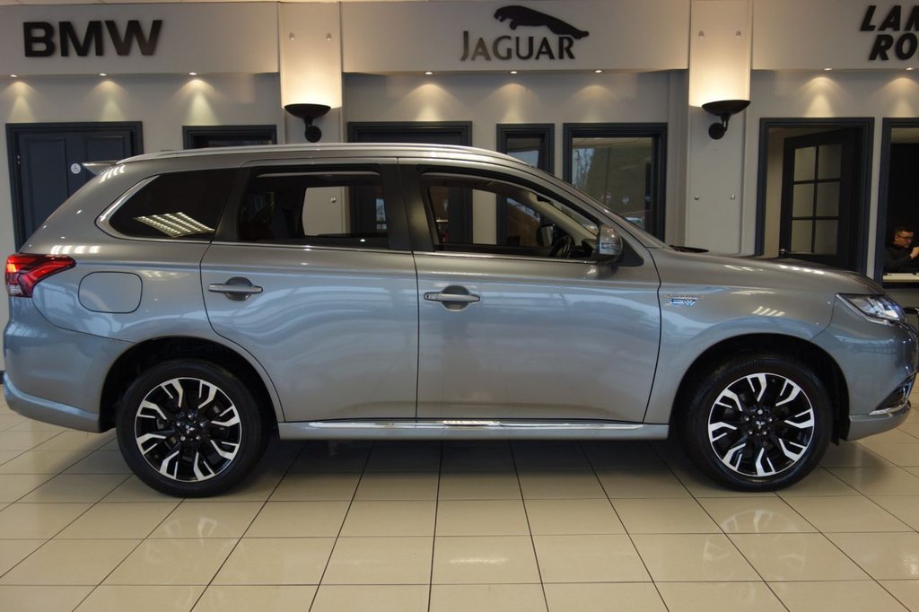 View our MITSUBISHI OUTLANDER