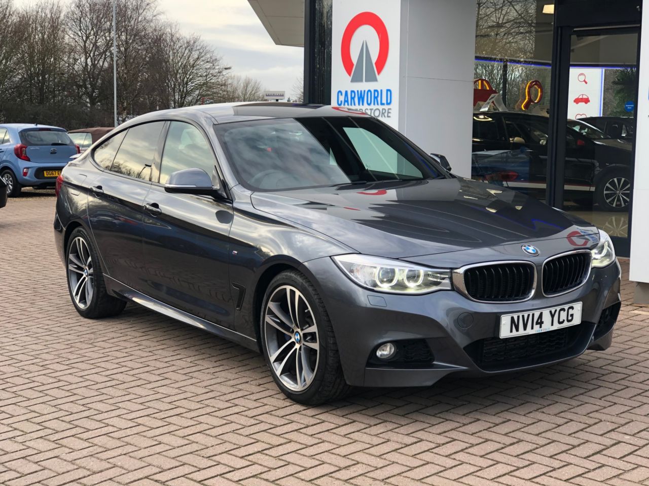 View our BMW 3 SERIES