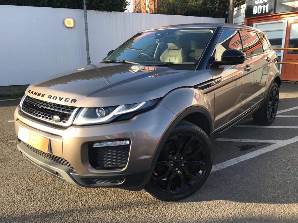 View our LAND ROVER RANGE ROVER EVOQUE