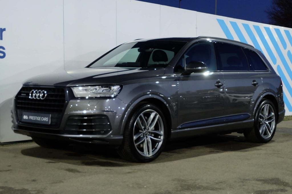 View our AUDI Q7