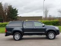 USED 2015 15 TOYOTA HI-LUX 3.0 INVINCIBLE 4X4 D-4D DCB 169 BHP SAT NAV + LEATHER + PARKING SENSORS