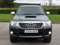 USED 2015 15 TOYOTA HI-LUX 3.0 INVINCIBLE 4X4 D-4D DCB 169 BHP SAT NAV + LEATHER + PARKING SENSORS