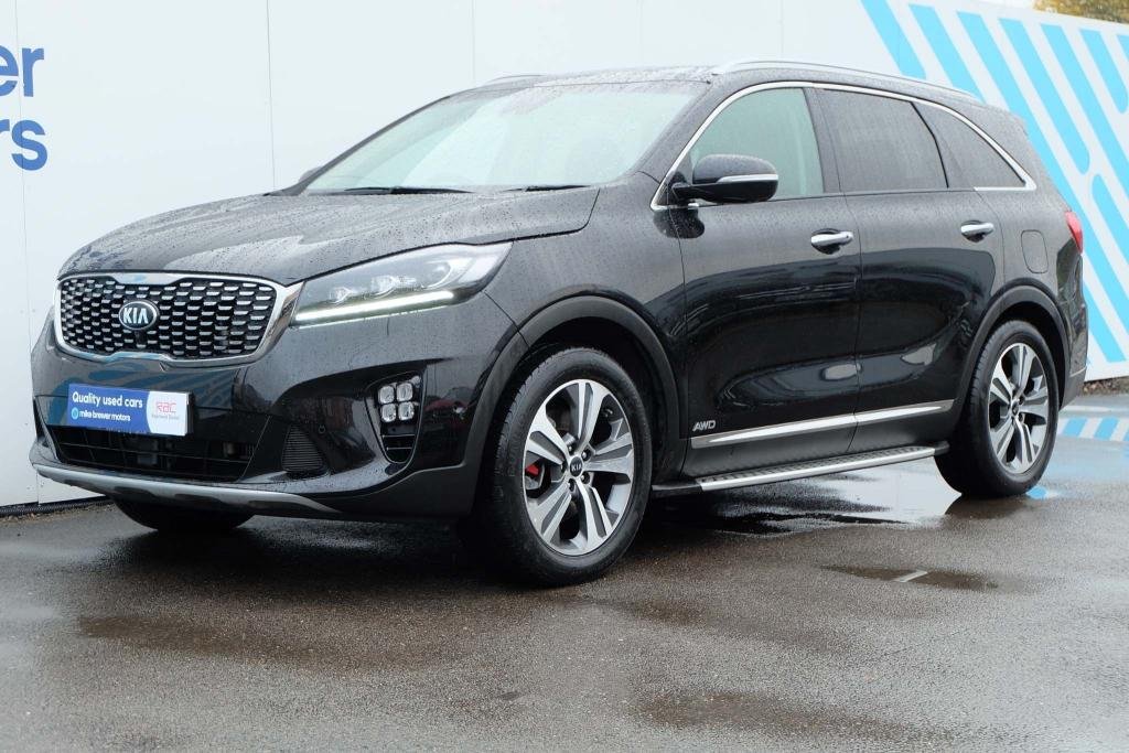 View our KIA SORENTO