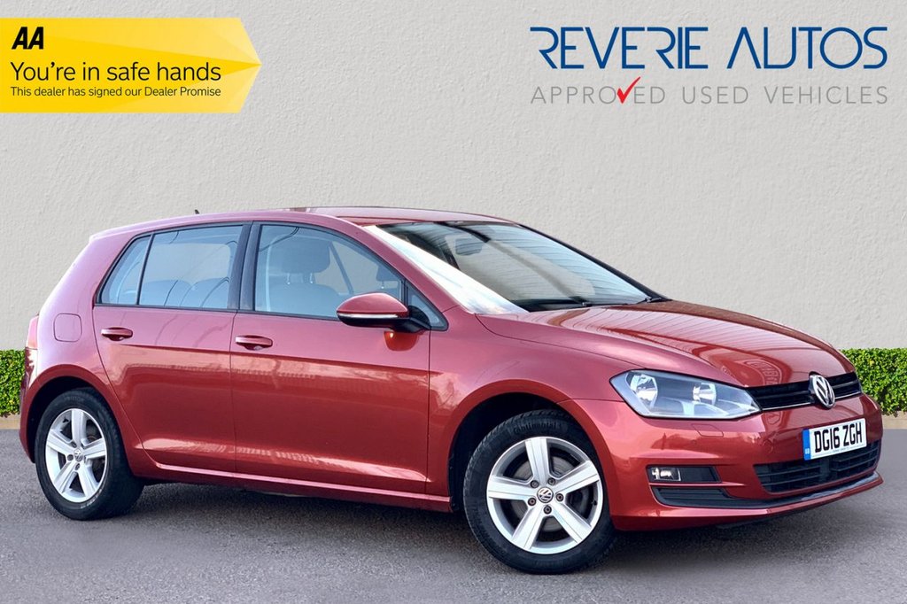 View our VOLKSWAGEN GOLF