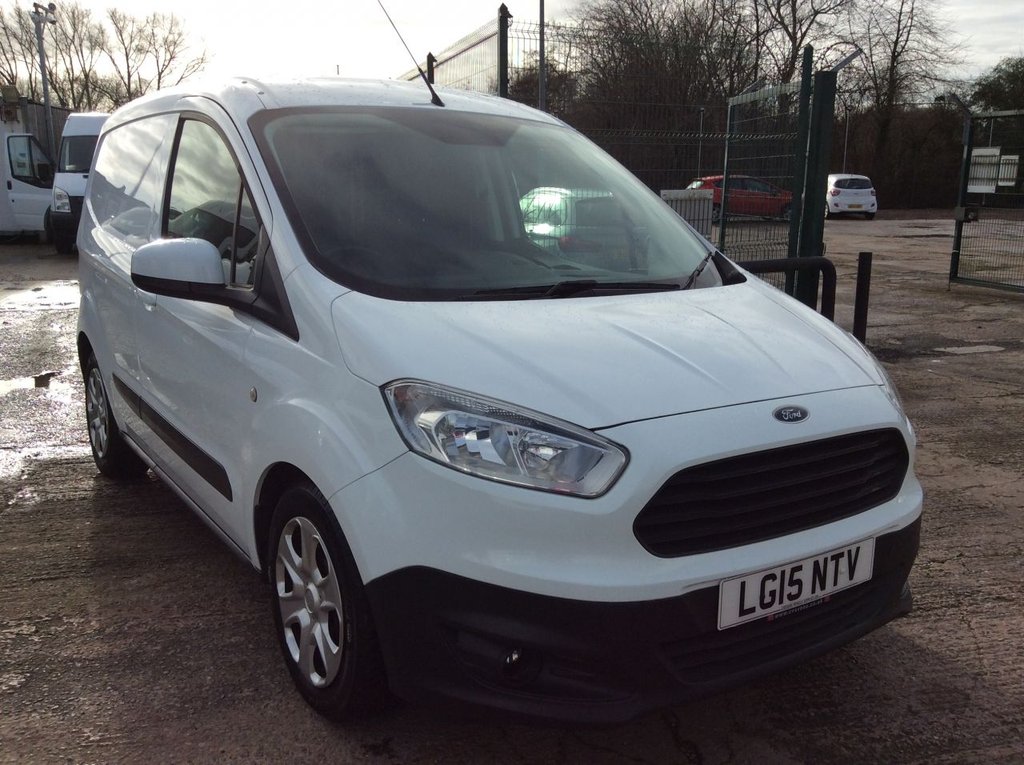 View our FORD TRANSIT COURIER