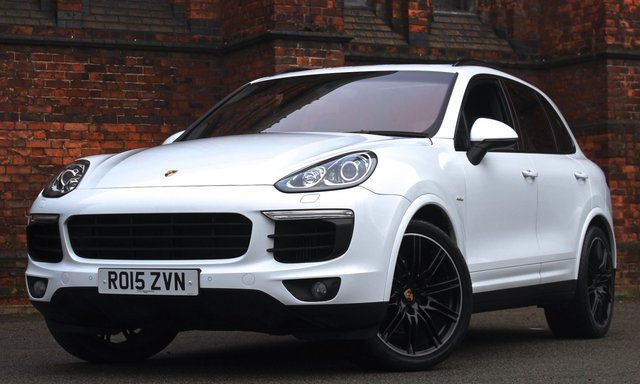2015 15 Porsche Cayenne 3.0 D V6 TIPTRONIC S 5d 262 BHP [ PANROOF ] 