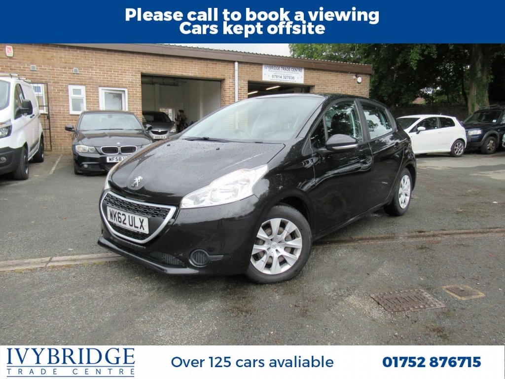 View our PEUGEOT 208