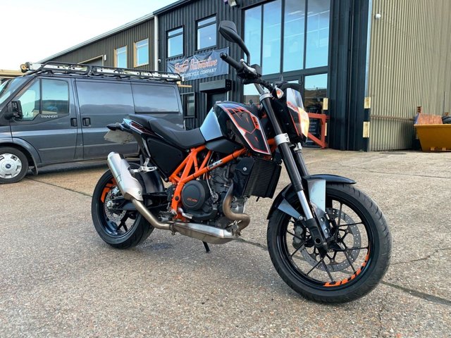 2015 15 KTM 690 Duke MY15 