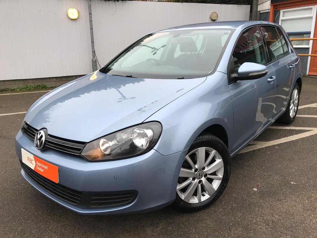View our VOLKSWAGEN GOLF