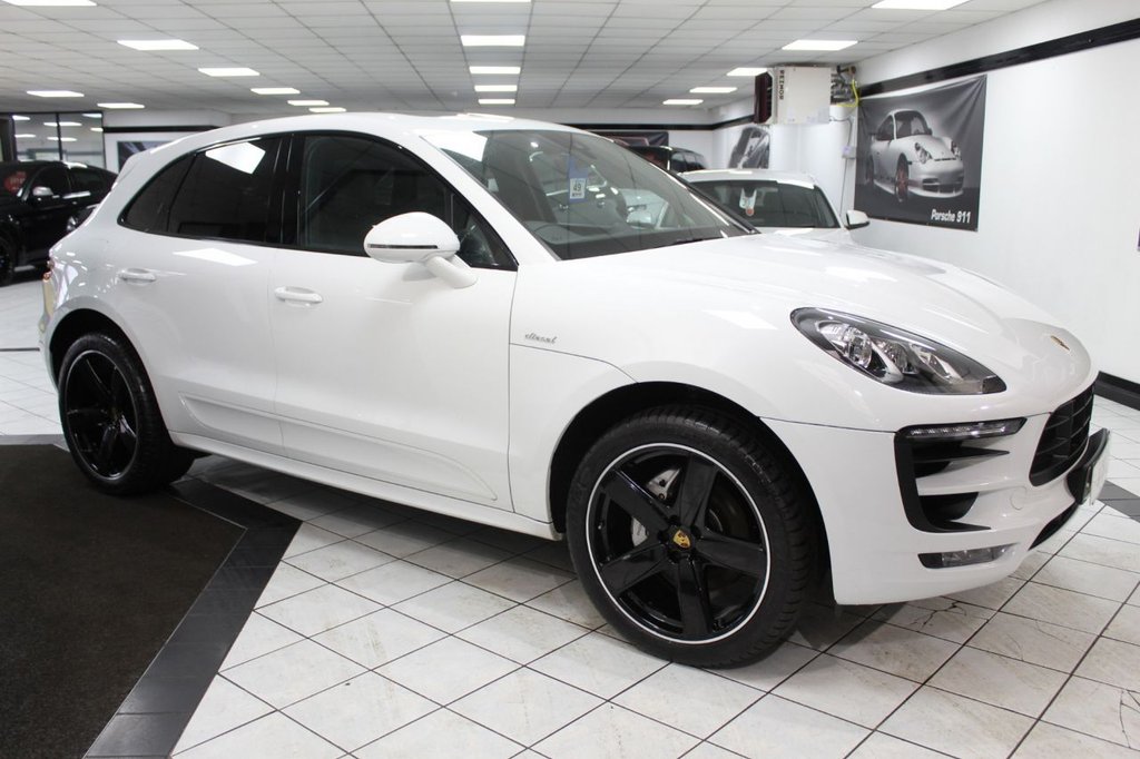 View our PORSCHE MACAN