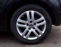 USED 2009 09 VOLKSWAGEN GOLF 2.0 SE TDI 5d 138 BHP SERVICE RECORD +   MOT NOVEMBER 2020 (NO ADVISORY ) +   CLIMATE CONTROL +   ALLOY WHEELS +