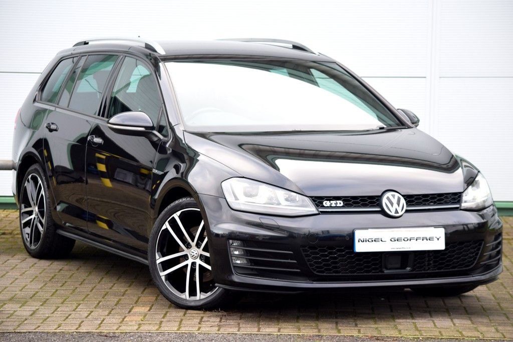 View our VOLKSWAGEN GOLF