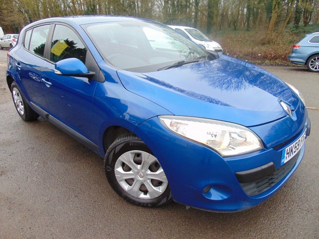 2010 59 Renault Megane 1.6 EXPRESSION VVT 5d 110 BHP