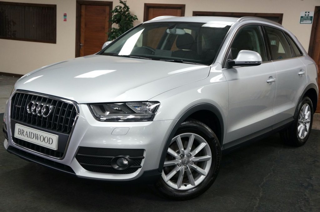 View our AUDI Q3