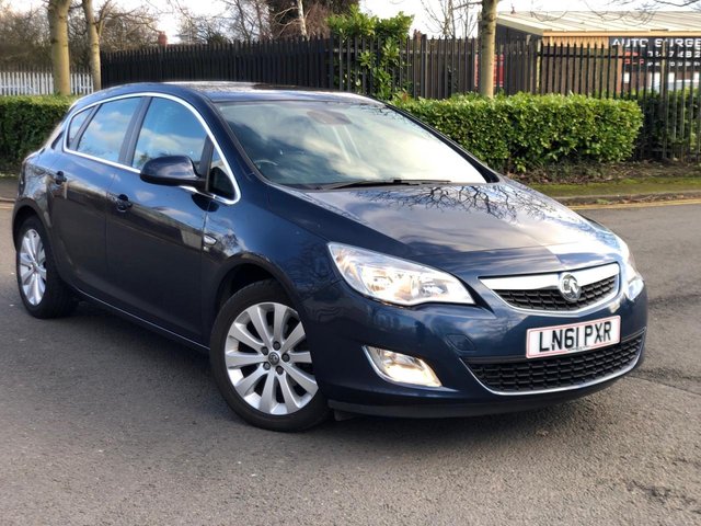 2011 61 Vauxhall Astra 1.6 SE 5d 113 BHP