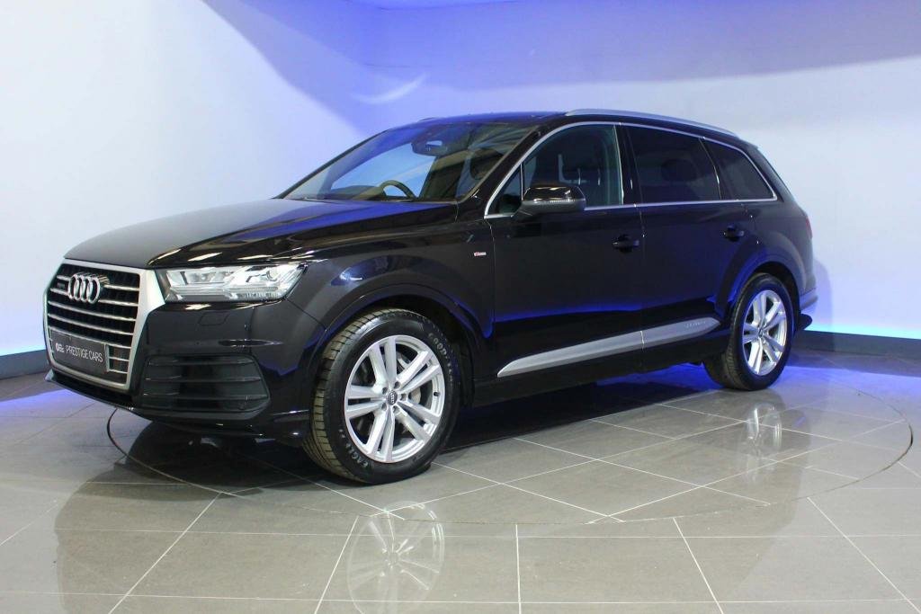 View our AUDI Q7