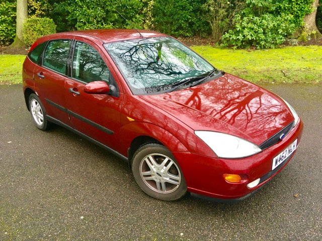 2000 Ford Focus 1.6 ZETEC 5d 99 BHP ONLY 66,000 MILES / 3 OWNERS/GREAT CONDITION FOR THE YEAR