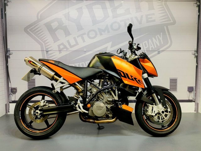 2011 60 KTM 990 Superduke 1000cc