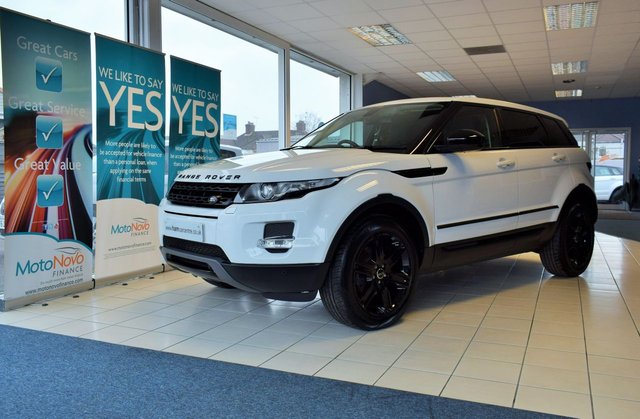 2014 14 Land Rover Range Rover Evoque 2.2 SD4 PURE TECH 5d 190 BHP BLACK STYLING PACK