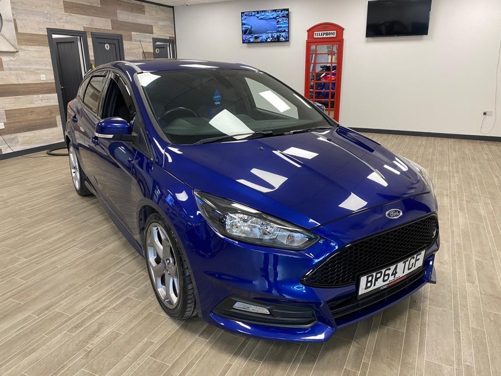 View our FORD FOCUS